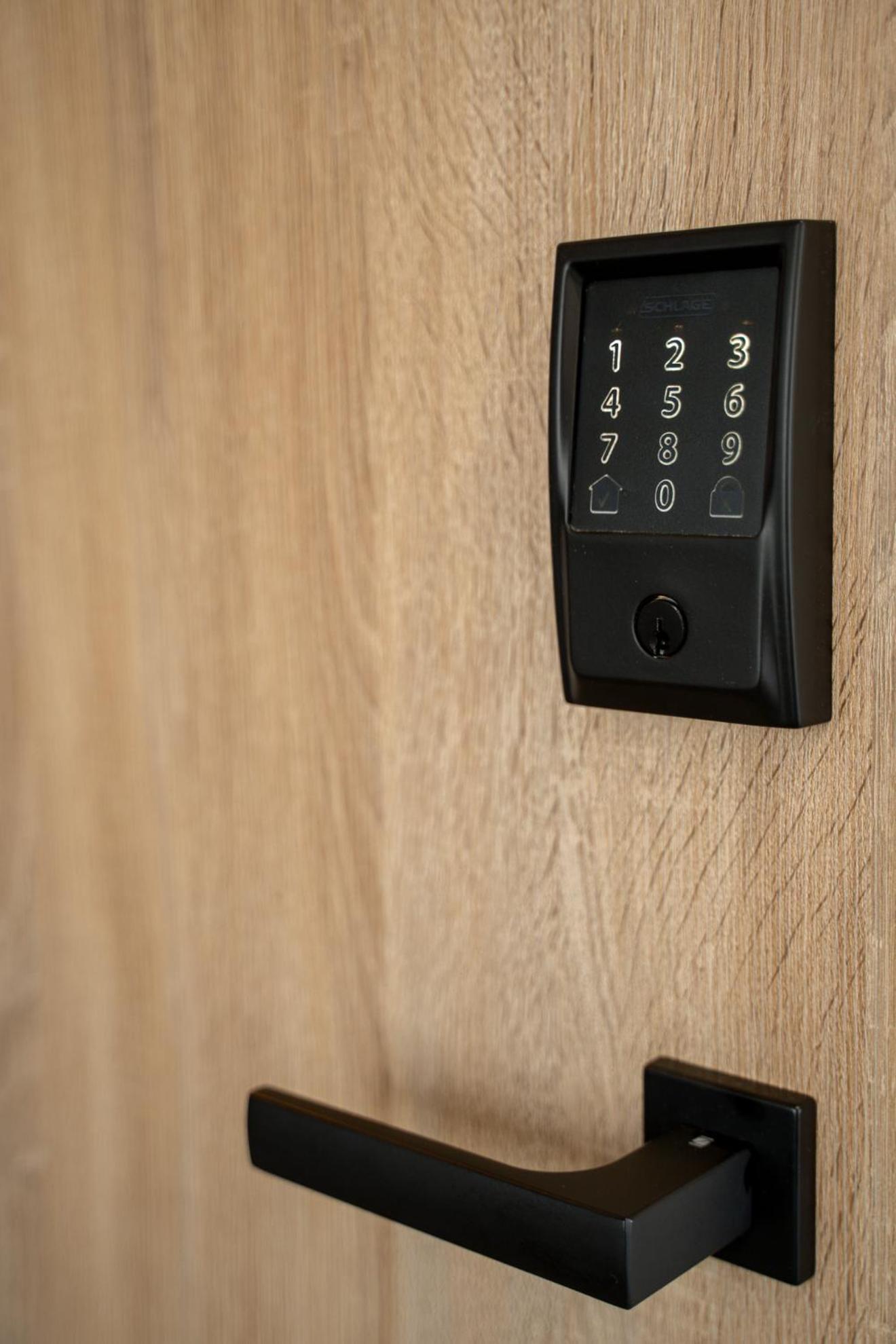 Incorsο - Smart Luxury Stay - Athens Airport - 24Hr Passcode Check In Markópoulon Exteriör bild